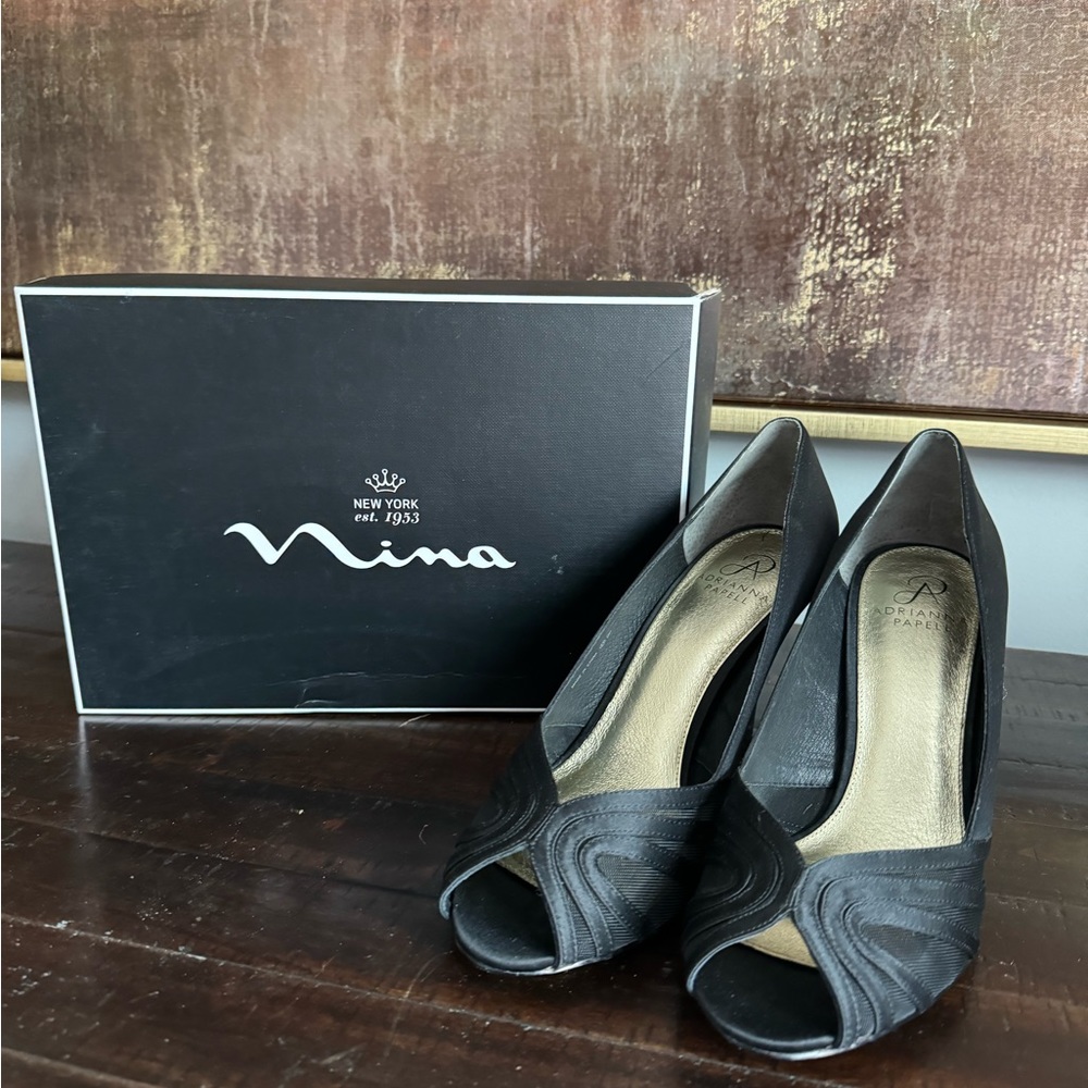 Nina Satin Heels - Black - size 9.5